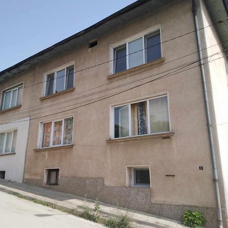 Calipsso Apartment'S Belogradçik Dış mekan fotoğraf